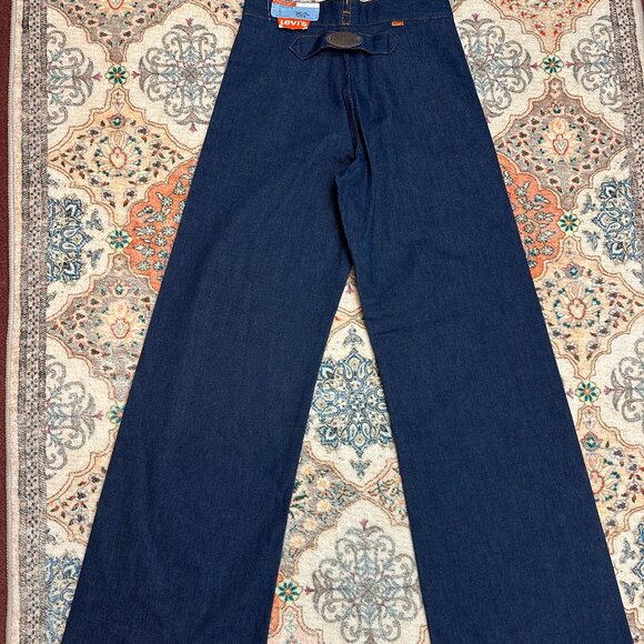 VTG 70s Levi's Buckle Back Bell Bottom Jeans RARE Women's Size 24 x 29.5NWT